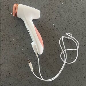 ageLOC LumiSpa iO facial device by NuSkin